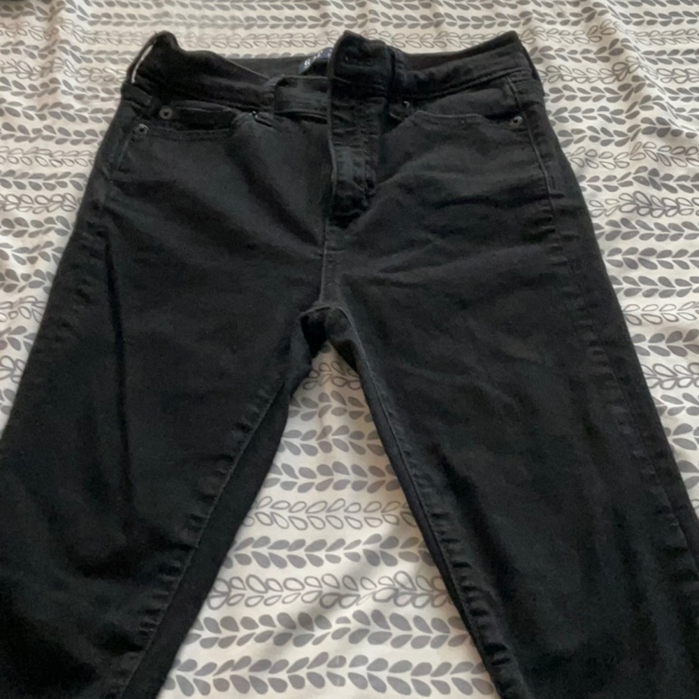 Super cute black High rise leggings!